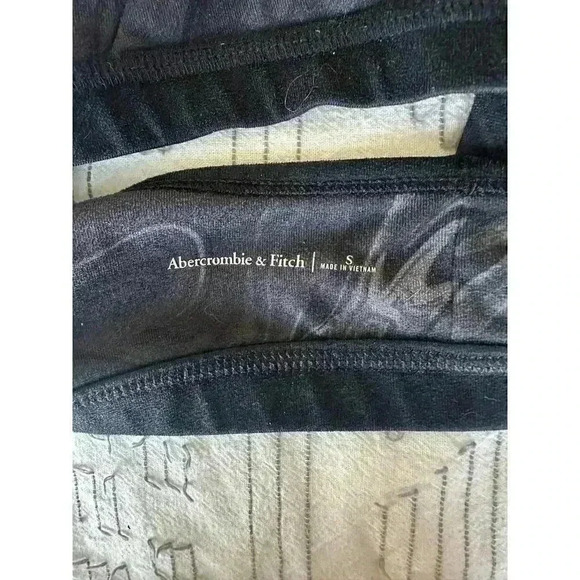 ABERCROMBIE & FITCH Sports Bra Size Small - Picture 4 of 4